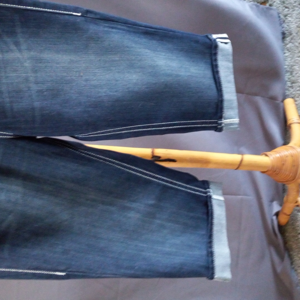 Inc Denim Cuffed Capri's - Picture 4 of 6